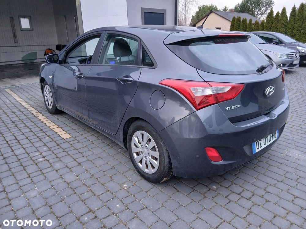 Hyundai i30 1.4 Blue Comfort - 17