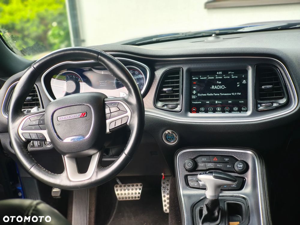 Dodge Challenger - 9