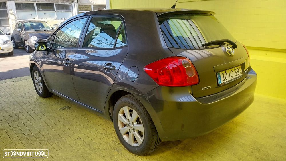 Toyota Auris 1.4 D-4D AC - 17