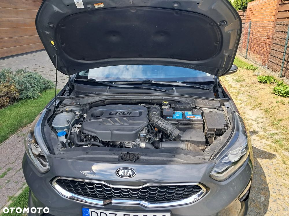 Kia Ceed 1.6 CRDi mHEV M - 5