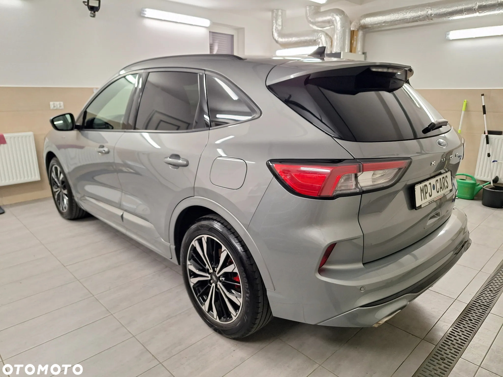 Ford Kuga 2.0 EcoBlue Hybrid ST-LINE X - 8