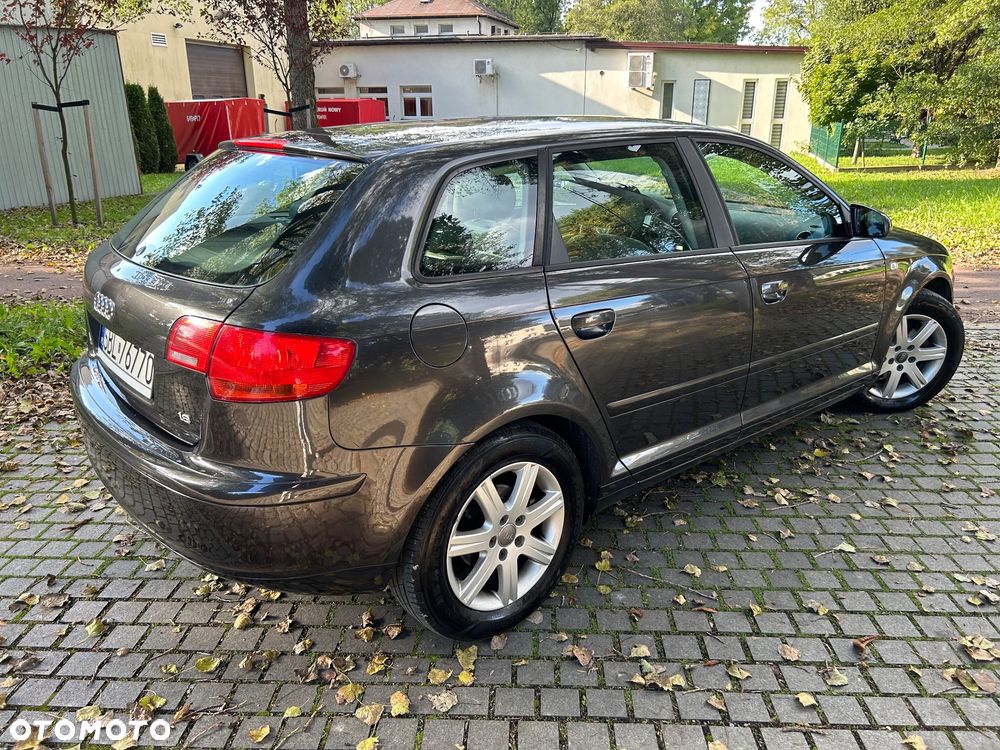 Audi A3 Sportback 1.6 Attraction - 21