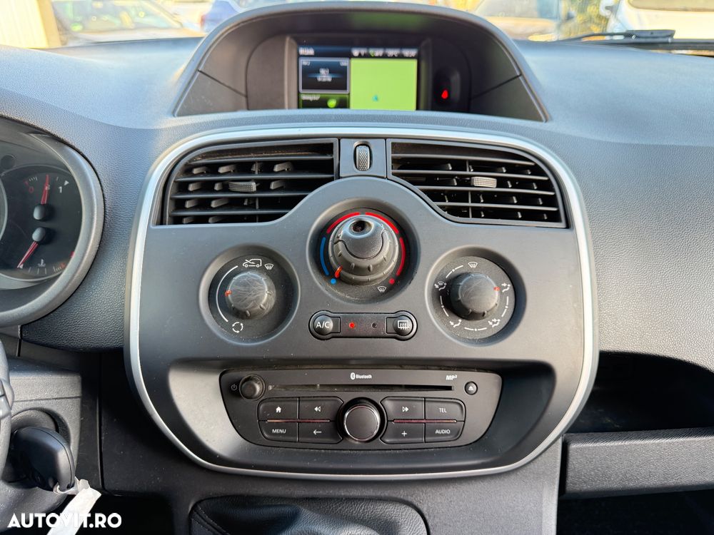 Renault Kangoo BLUE dCi 115 LIMITED - 11