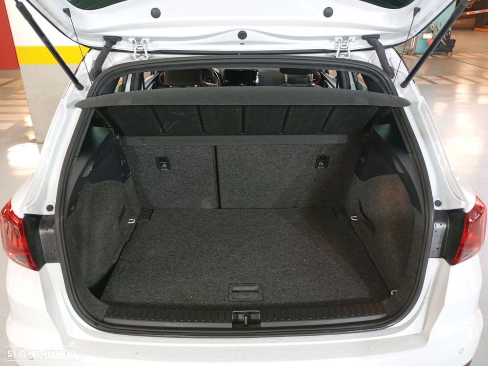 SEAT Arona 1.0 TSI FR - 10