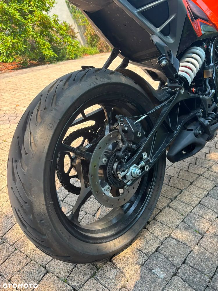 KTM Duke 125 - 17