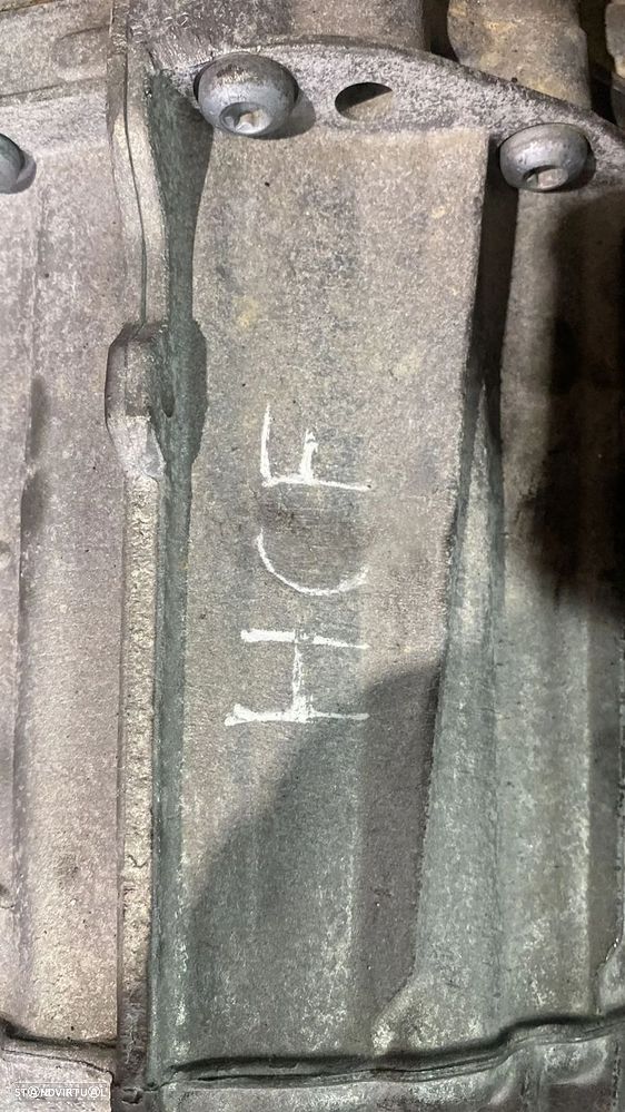 Caixa de Velocidades Audi A4 2.0 TDI Ref: HCF - 2