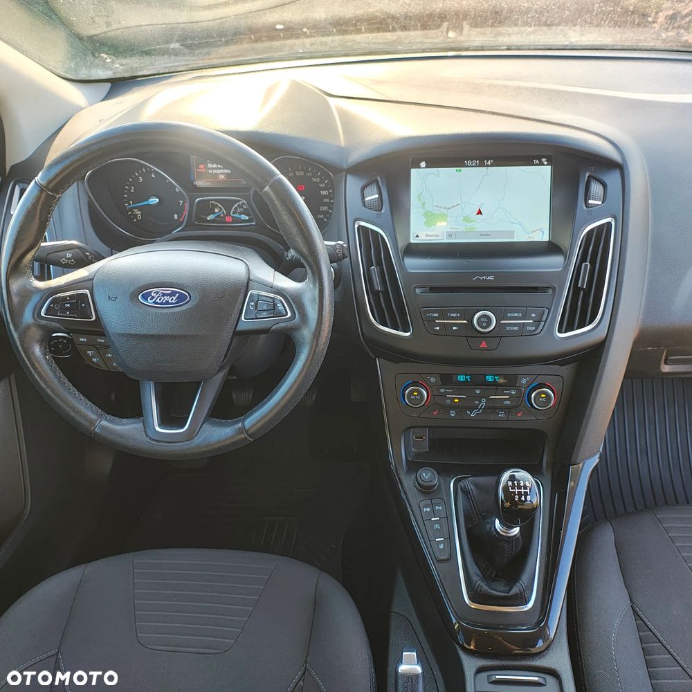 Ford Focus 1.0 EcoBoost STart-Stopp-System TITANIUM X - 17