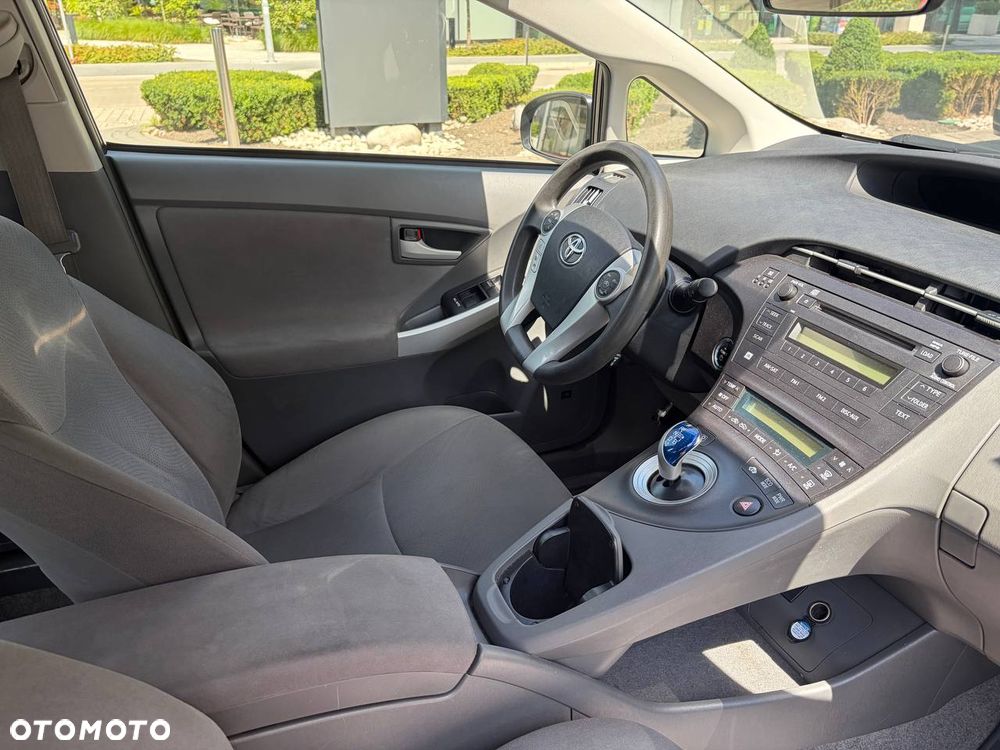 Toyota Prius - 9