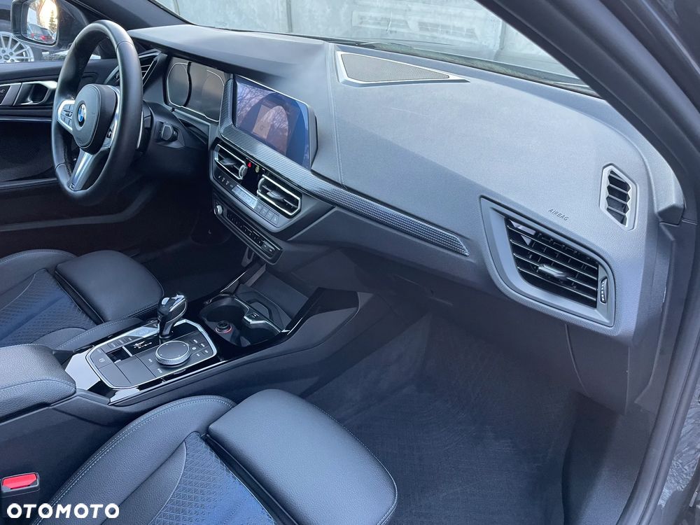 BMW Seria 1 120d xDrive Edition M Sport Shadow - 29