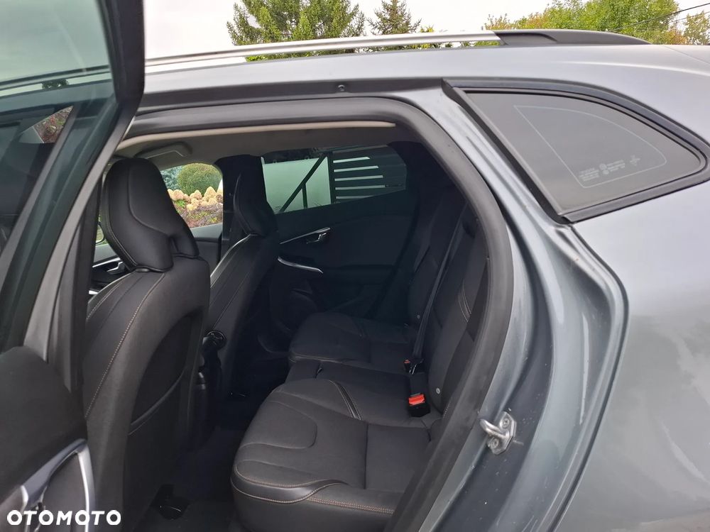 Volvo V40 Cross Country D2 You - 28