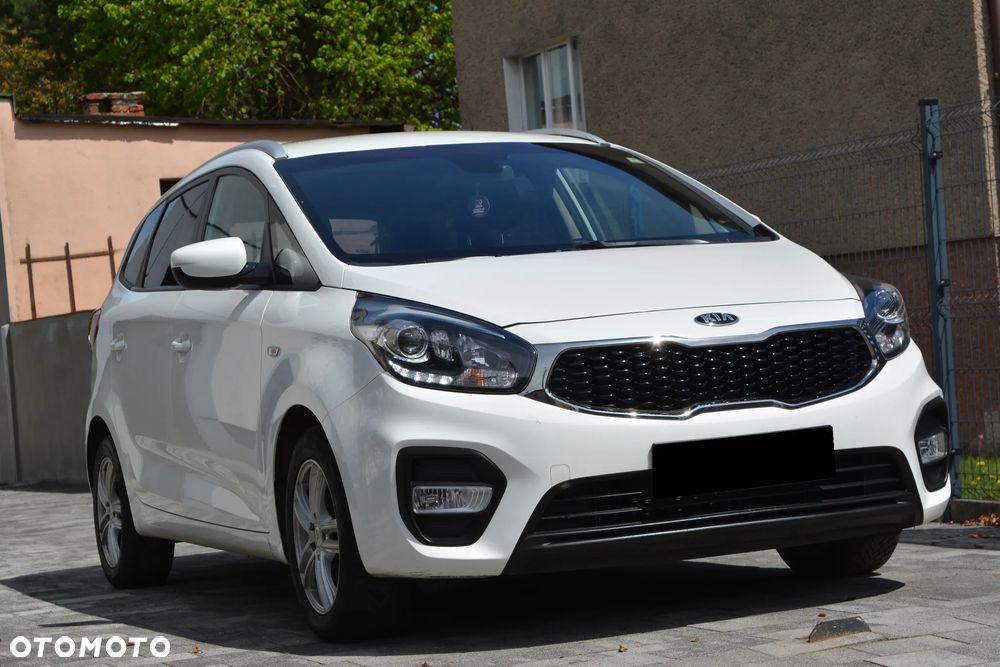 Kia Carens 1.7 CRDi 115 Dream Team Edition - 13