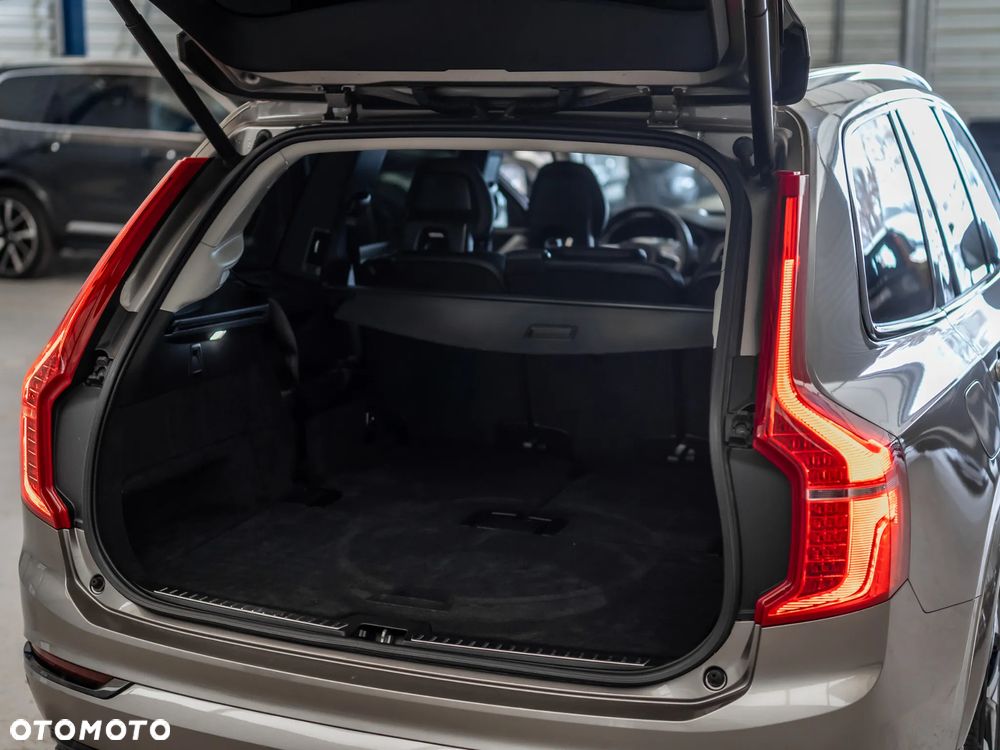 Volvo XC 90 T8 AWD Twin Engine Geartronic RDesign - 35