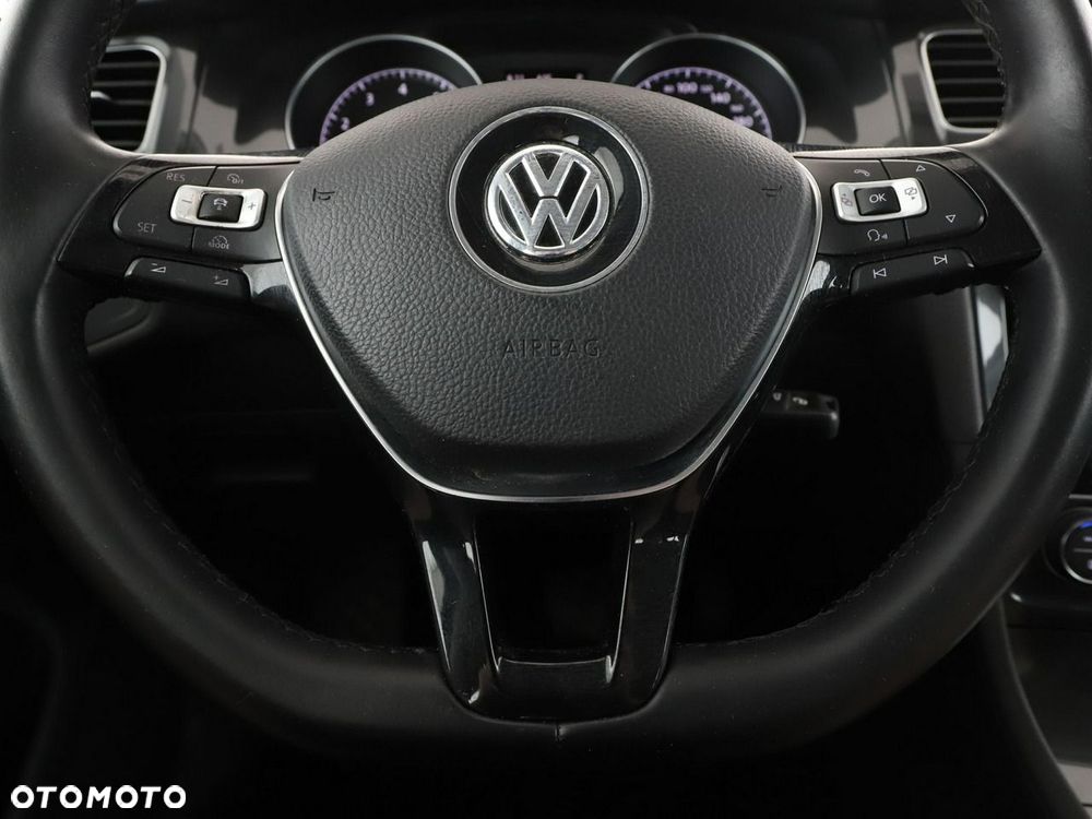 Volkswagen Golf 1.4 TSI BMT Comfortline DSG - 22