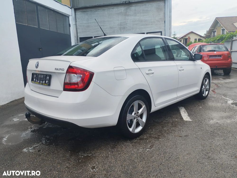 Skoda RAPID 1.4 TSI DSG Elegance Green tec - 12