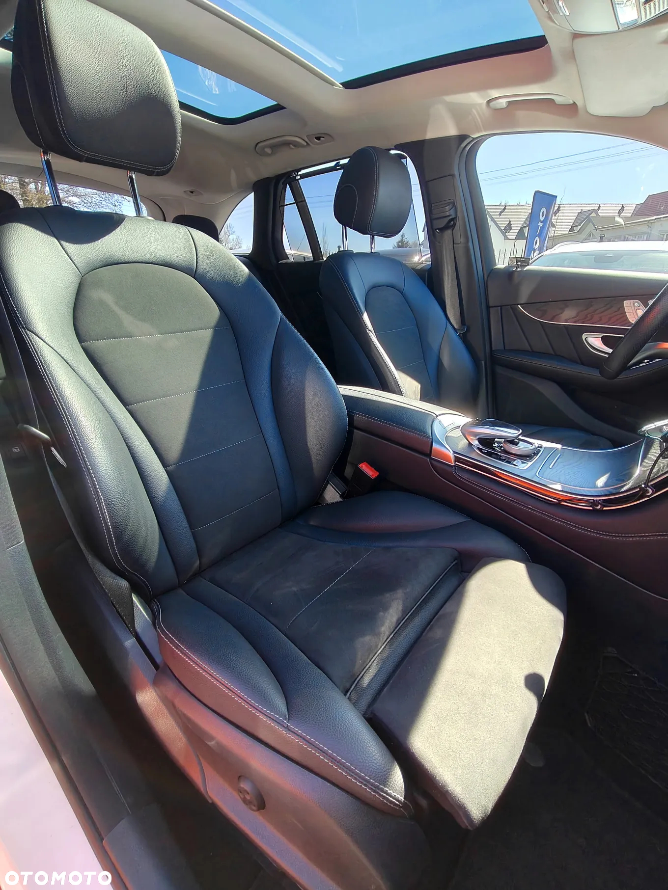 Mercedes-Benz GLC 250 4-Matic - 23