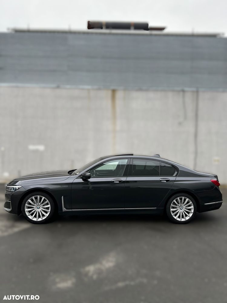 BMW Seria 7 730d xDrive MHEV - 3