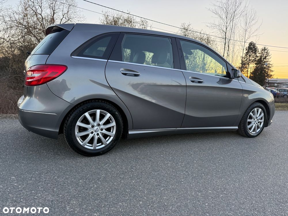 Mercedes-Benz Klasa B 180 BlueEFFICIENCY Edition - 15