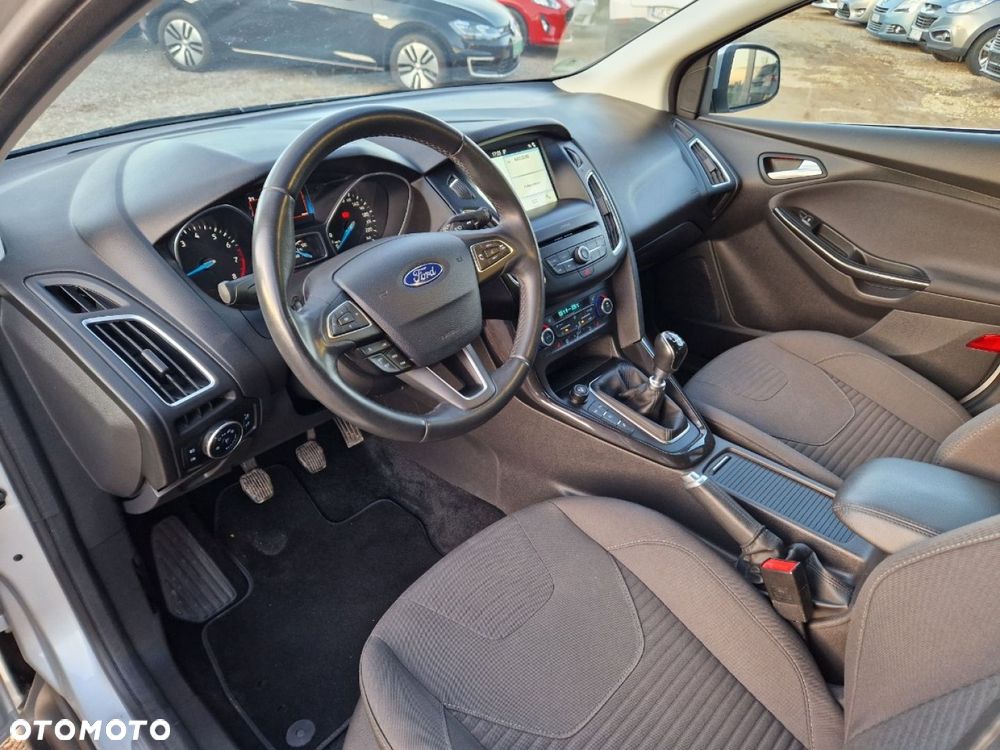 Ford Focus 1.0 EcoBoost Titanium - 6