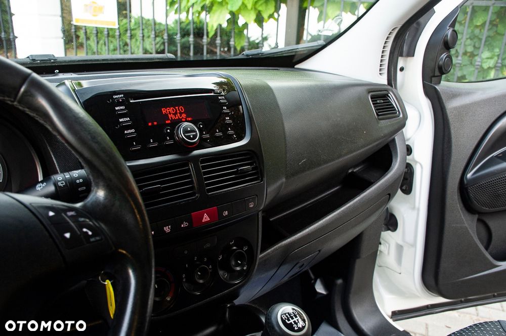 Opel Combo - 32