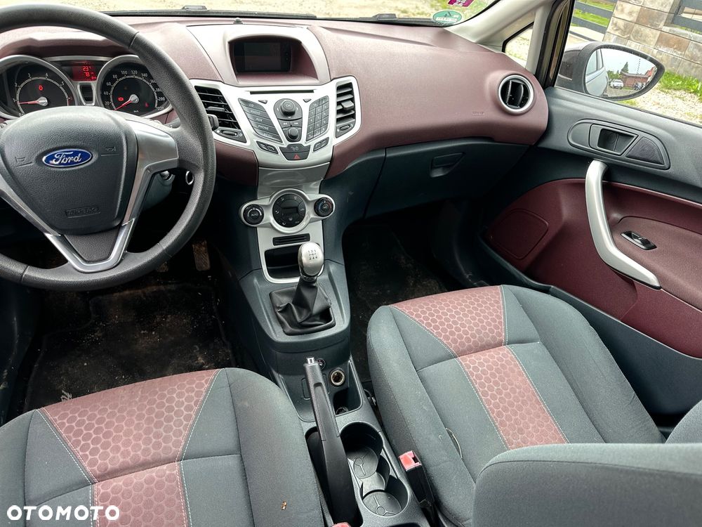 Ford Fiesta 1.4 Ghia - 5