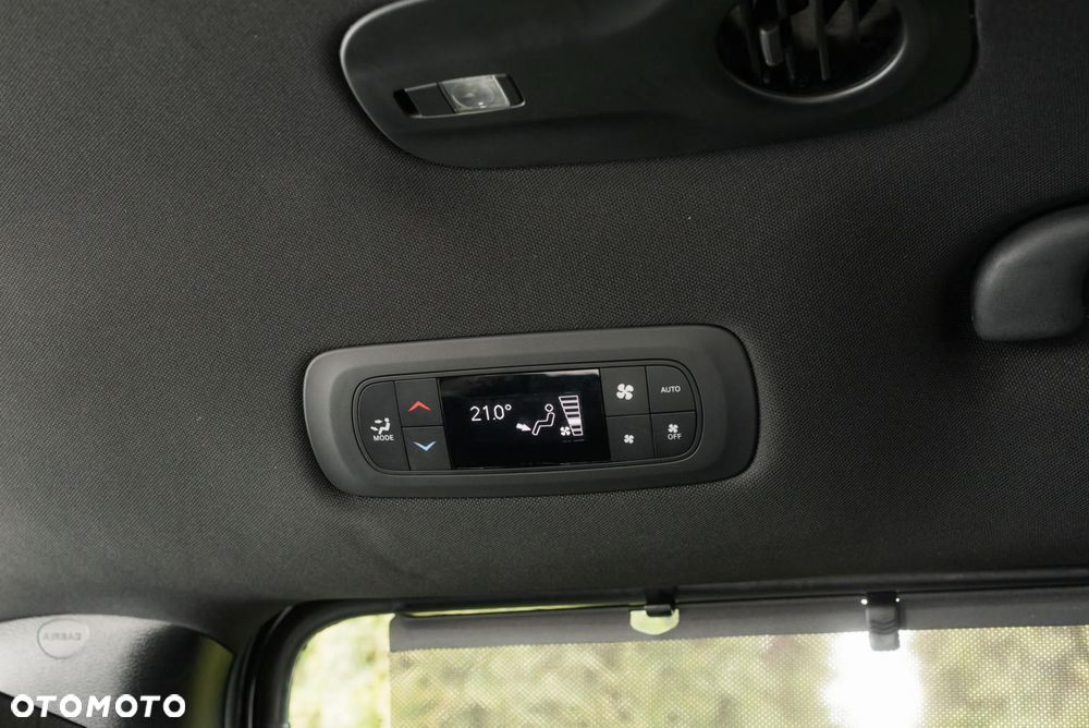 Chrysler Pacifica - 27