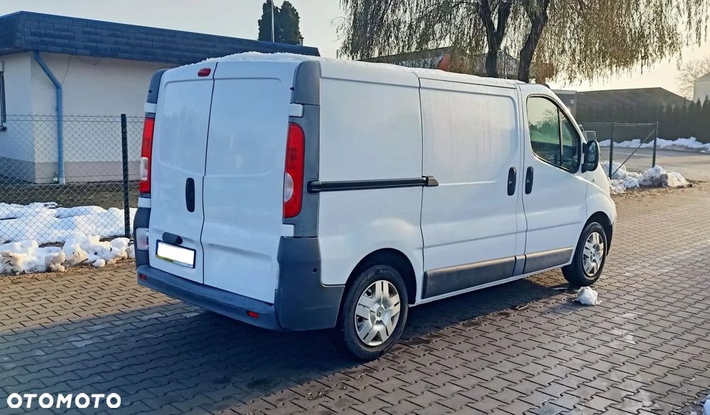 Renault Trafic - 9