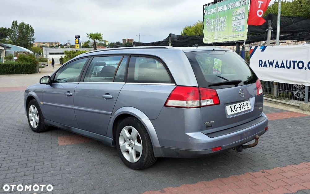 Opel Vectra 2.2 Caravan Business - 4