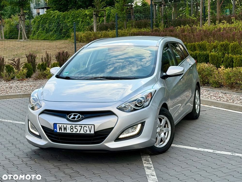 Hyundai i30 1.4 Premium - 1