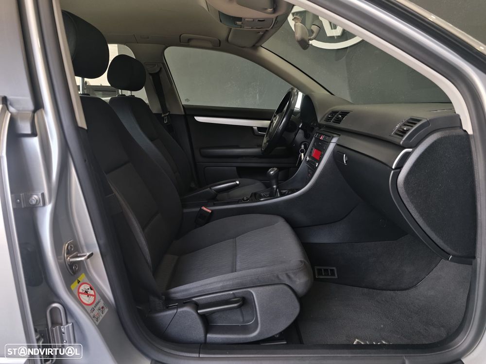 Audi A4 Avant 2.0 TDI DPF - 48