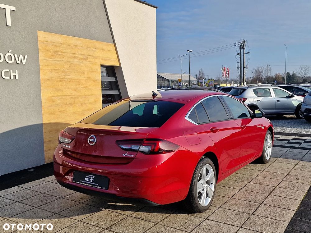 Opel Insignia 1.5 - 5