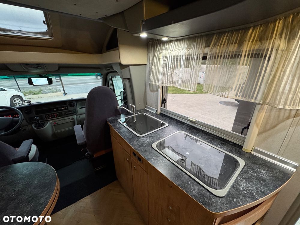 Burstner RENAULT MASTER MEGA VAN - 14