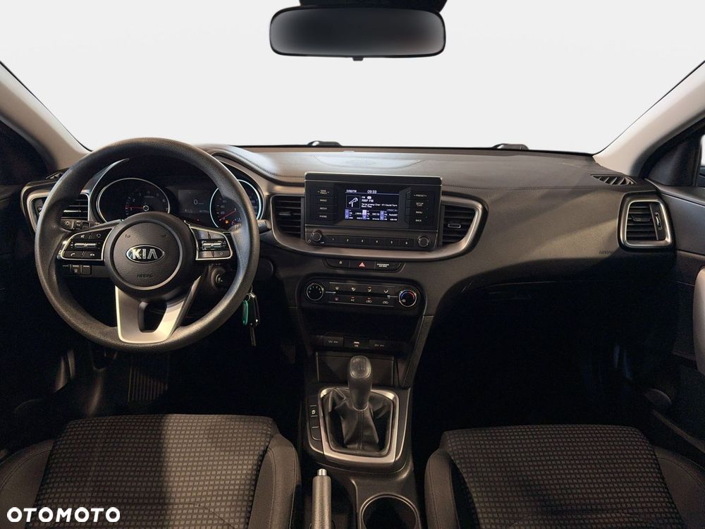 Kia Ceed - 15