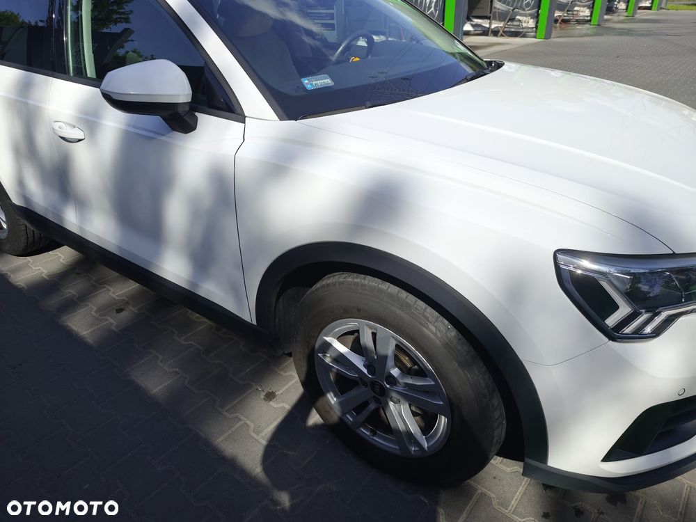 Audi Q3 35 TFSI S tronic - 4