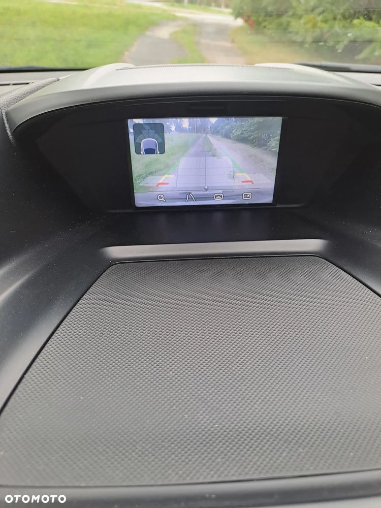 Ford Kuga - 9