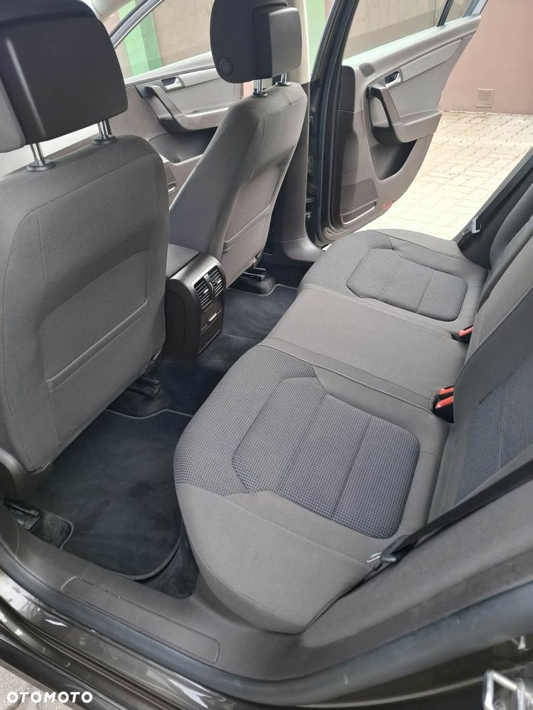 Volkswagen Passat - 7