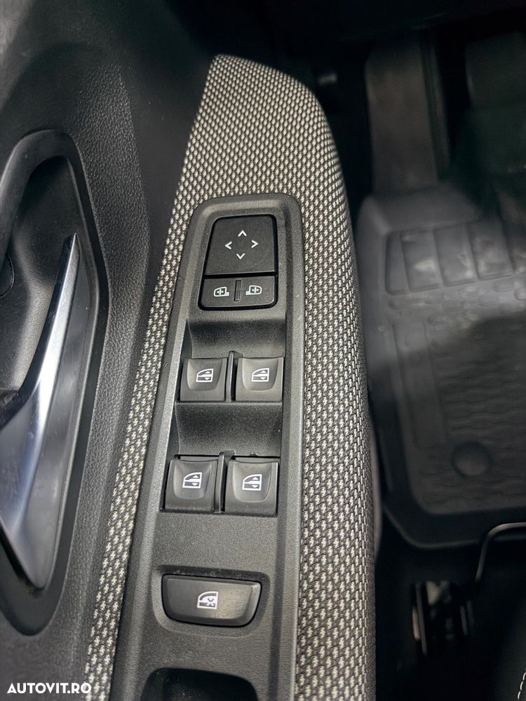 Dacia Logan TCe 90 MT5 Comfort - 17