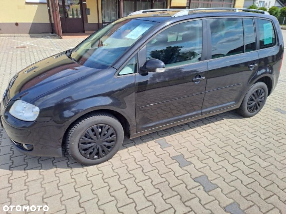 Volkswagen Touran 2.0 TDI Highline DSG - 3