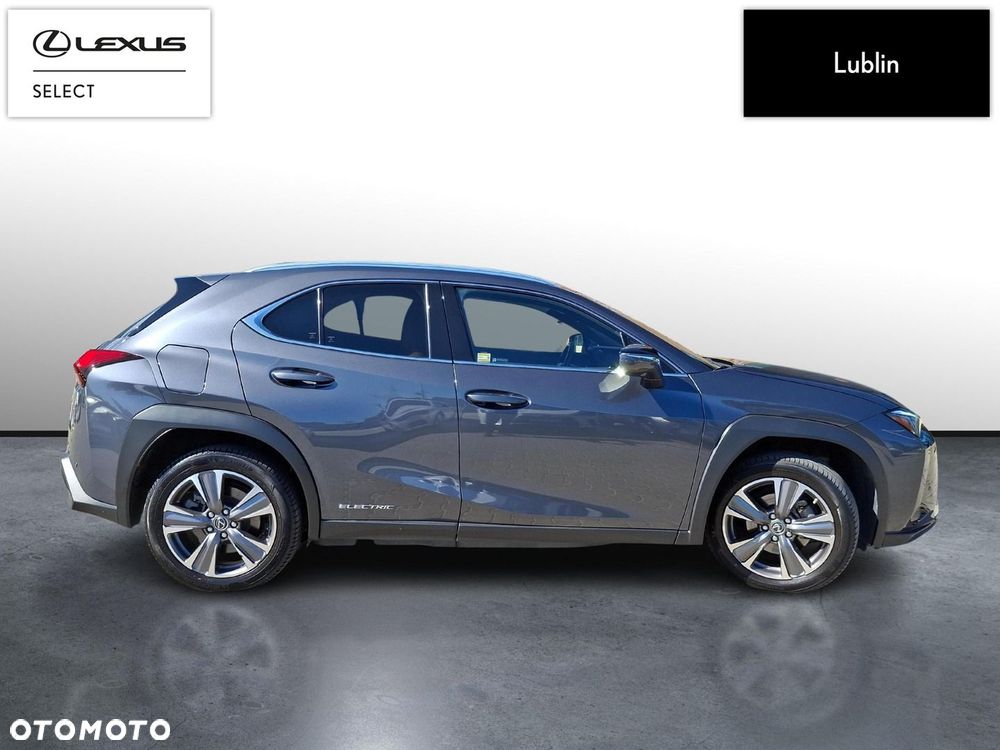 Lexus UX - 5