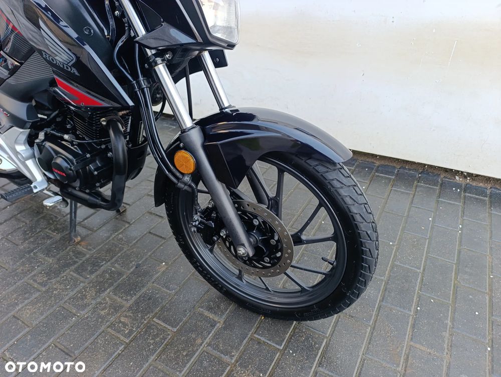 Honda CBF - 27