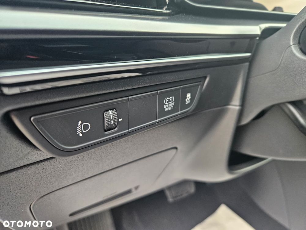Kia Niro 1.6 GDI Hybrid M - 20