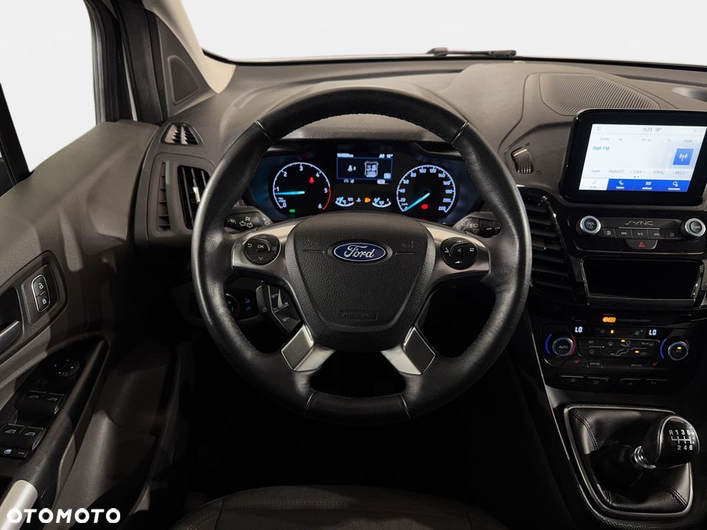 Ford Tourneo Connect - 18