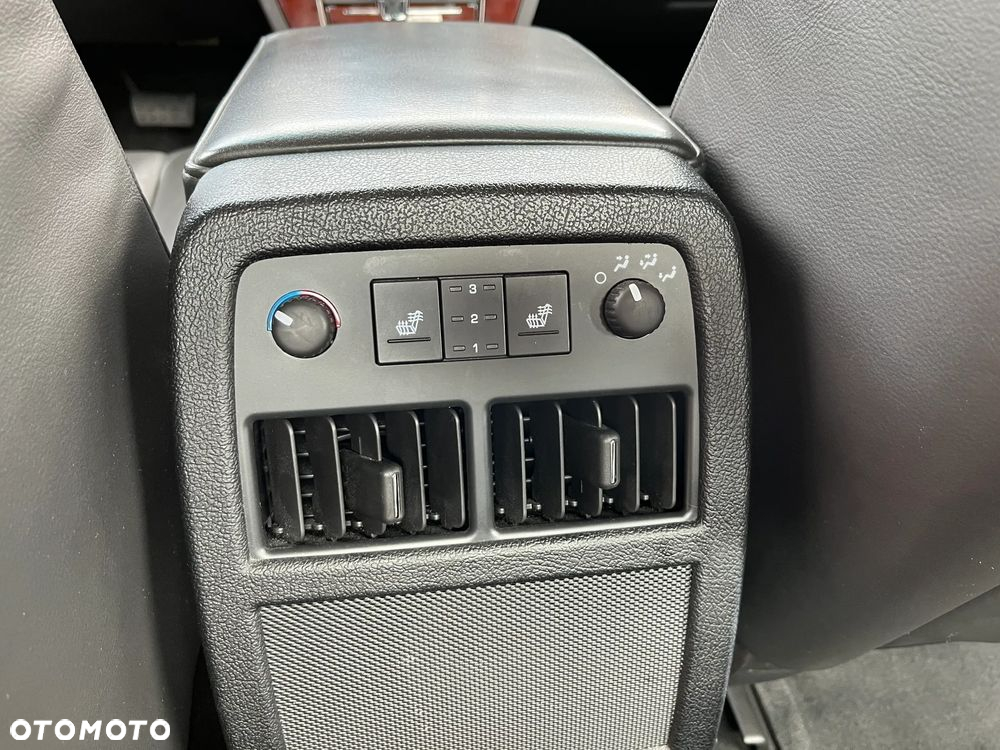 Cadillac STS - 23