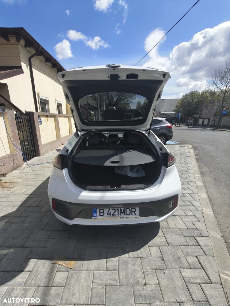 Hyundai IONIQ - 5