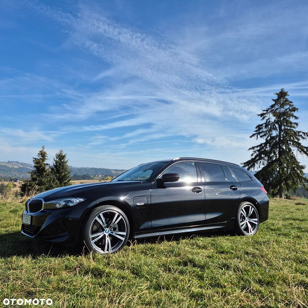 BMW Seria 3 330e xDrive Sport Line - 1