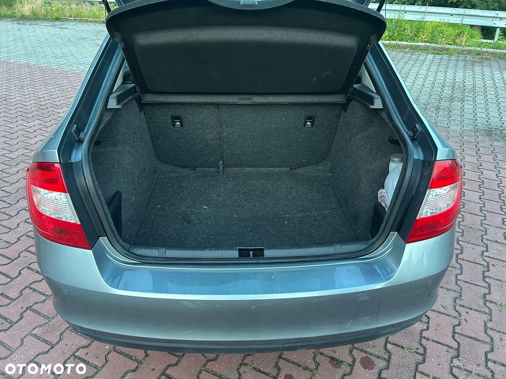 Skoda RAPID 1.2 TSI Ambition - 14