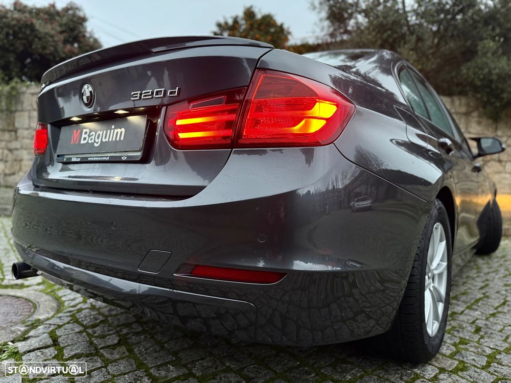 BMW 320 d - 14