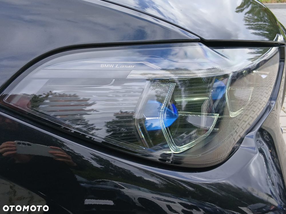 BMW X5 M50i - 11
