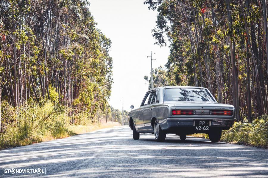Toyota Crown - 11