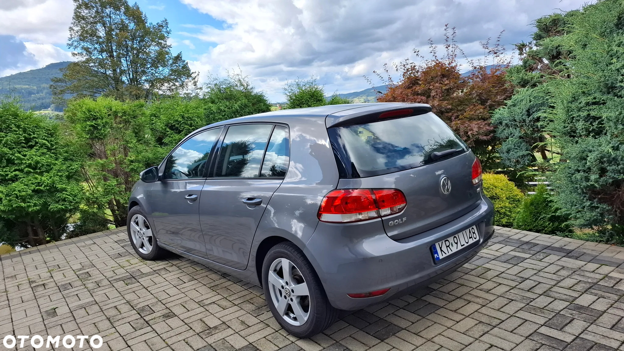 Volkswagen Golf - 2