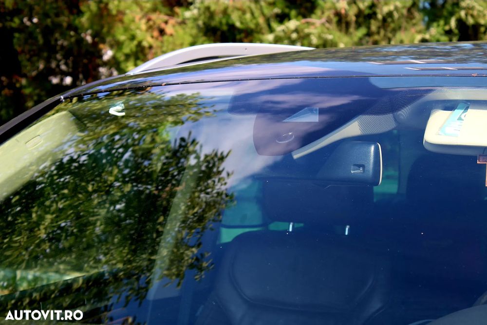 Volkswagen Touareg - 12